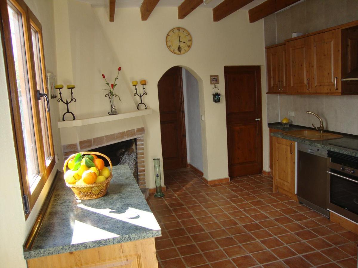 Villa Maria, Bonita Casa Con Jardin Y Piscina Privada En Andraitx Bagian luar foto