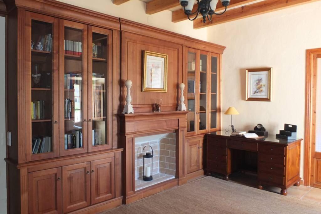 Villa Maria, Bonita Casa Con Jardin Y Piscina Privada En Andraitx Bagian luar foto
